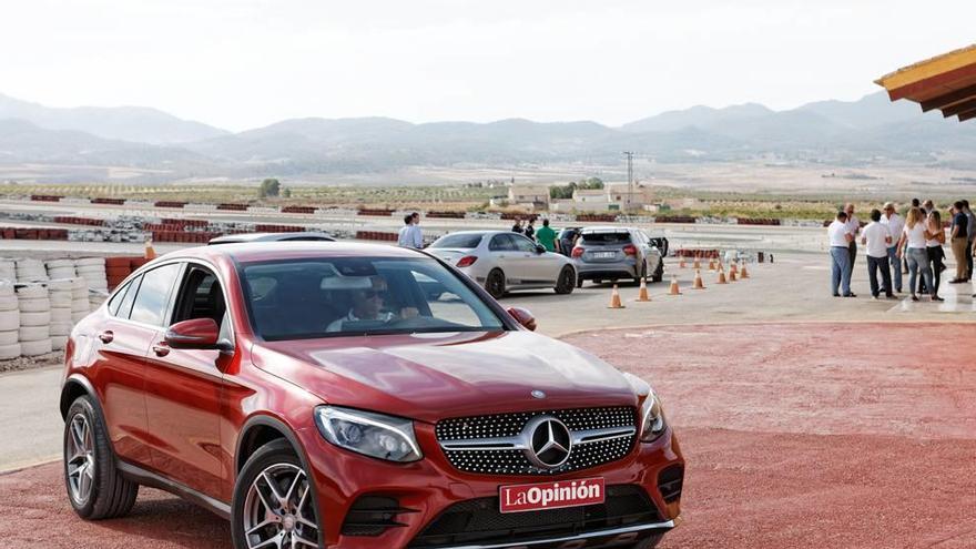 Una jornada inolvidable nos hizo pasar Dimovil con la presentación del GLC Coupé; en un ambiente jovial, los asistentes disfrutaron del nuevo modelo, de los deportivos AMG y también de una deliciosa comida