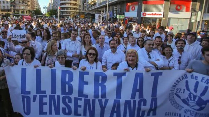 Protesta de los centros concertados en València en 2017.