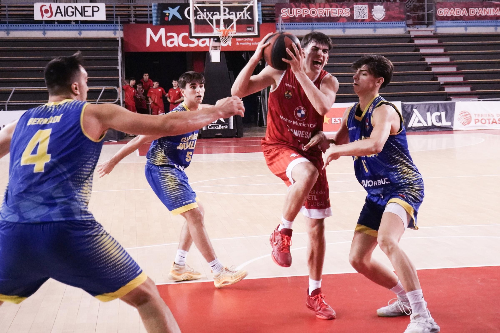 Totes les imatges del Bàsquet Manresa B - Cadí