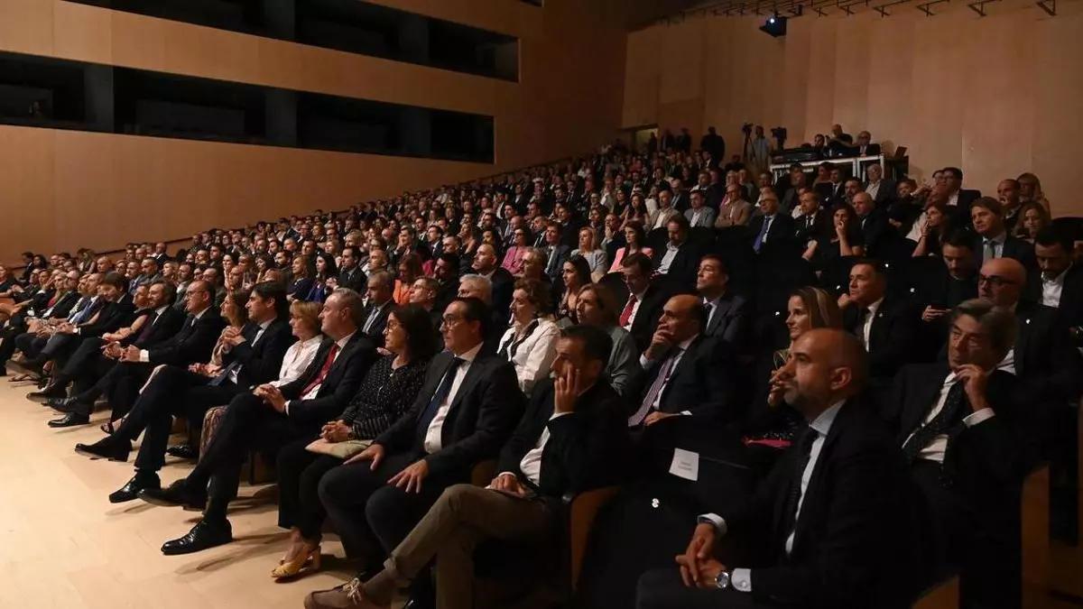 Destacadas personalidades de la provincia de Castellón han estado presentes en esta especial celebración.