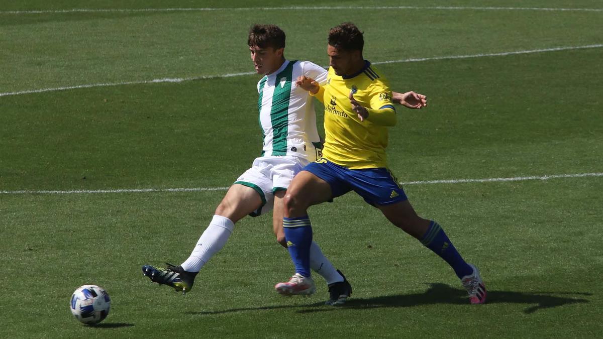 Las imágenes del Cádiz B - Córdoba CF