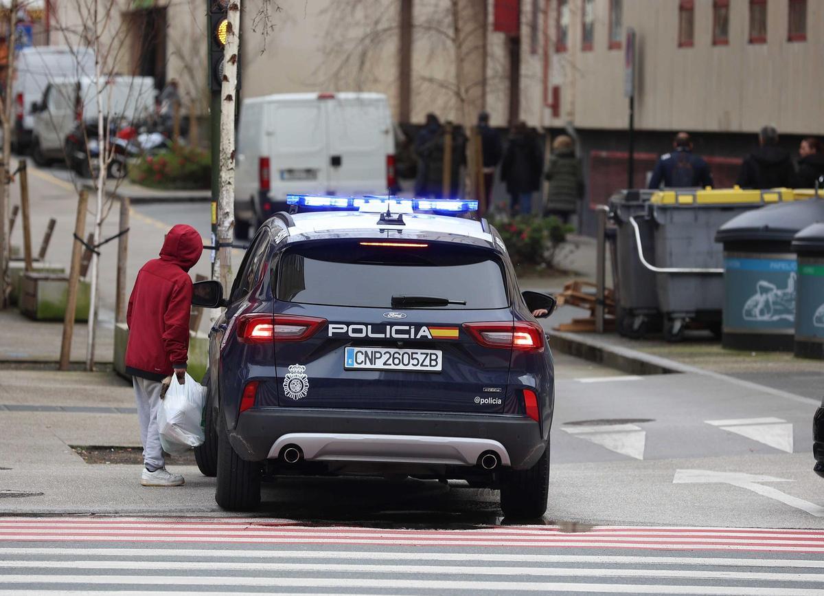 Coche de la Policía Nacional en A Coruña.