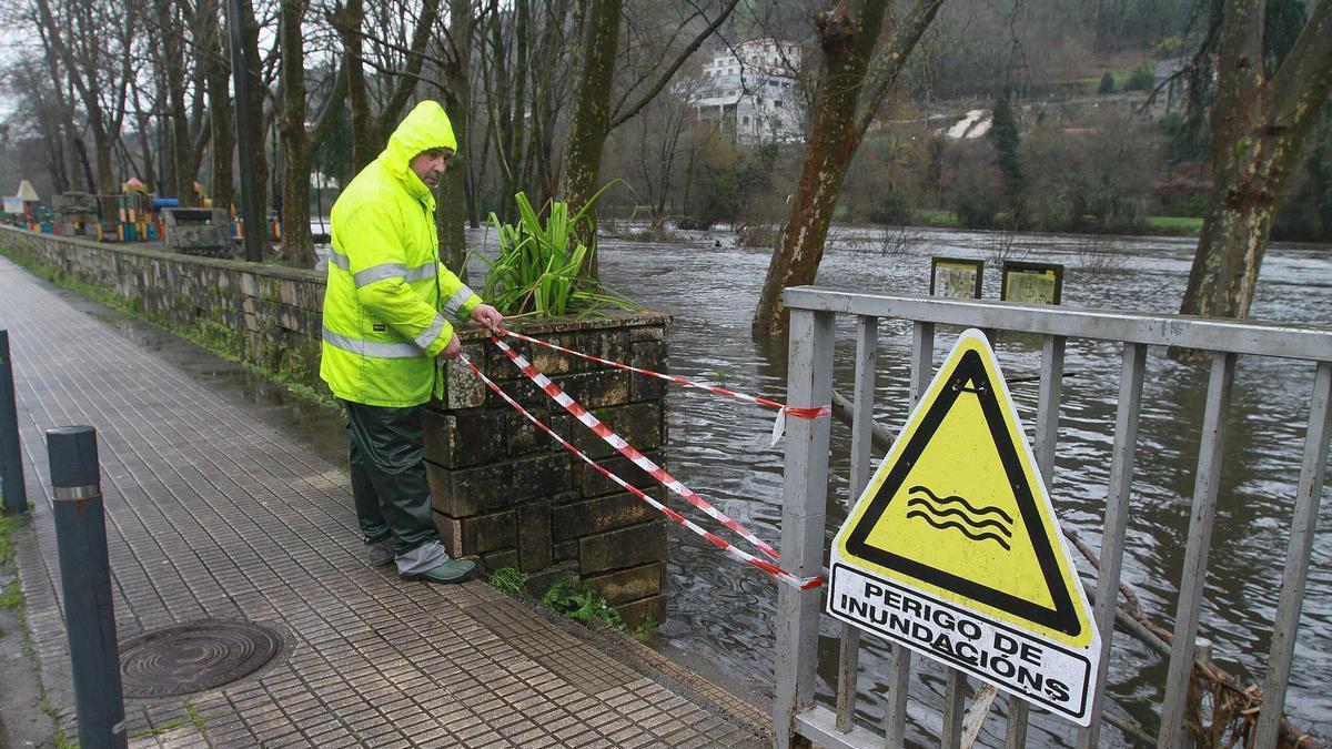 Temporal de lluvia, con crecidas en la zona del rio Avia, uno de los caudales que está bajo vigilancia.