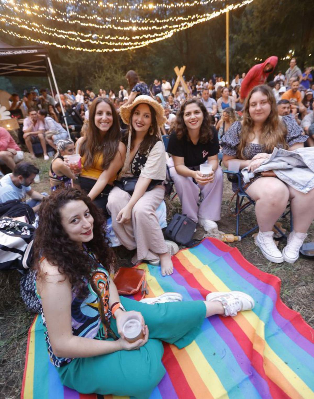 Música en el bosque para saltar de felicidad