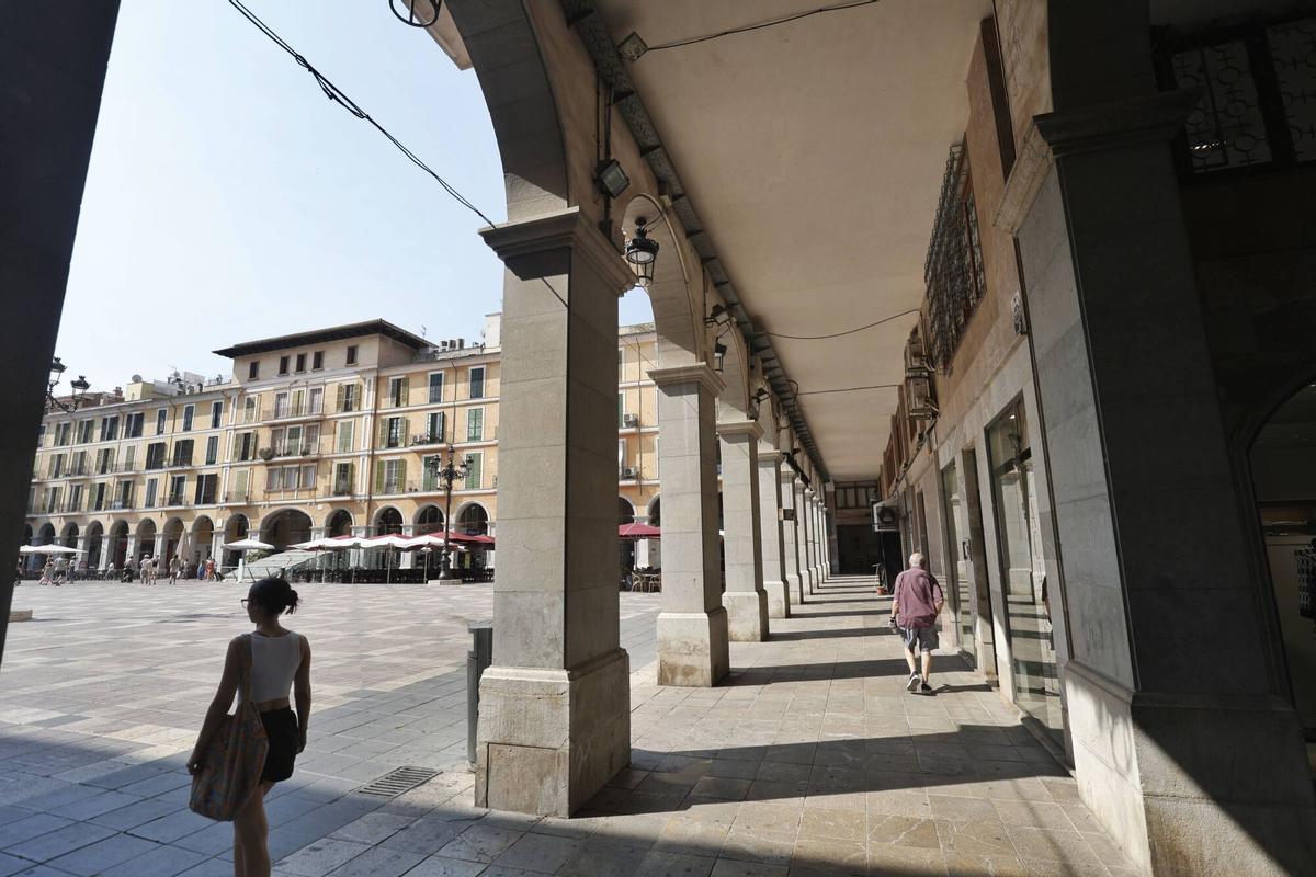 FOTOS | Por qué se conoce a la Plaça Major como la “plaza más oscura de Palma”