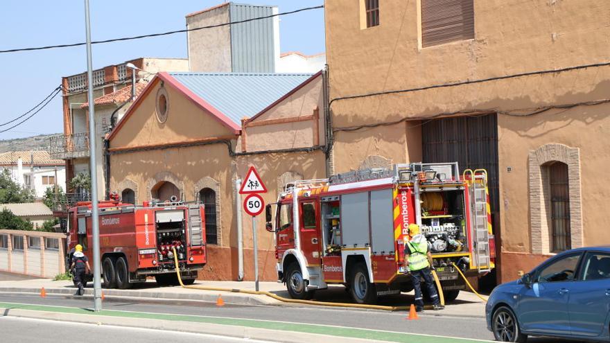 Varios heridos en un nuevo incendio en una fábrica de hilo en Banyeres