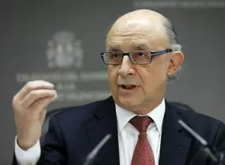 El PSOE pide personarse en el ‘caso del despacho de Montoro' por su "trascendencia para los intereses generales”