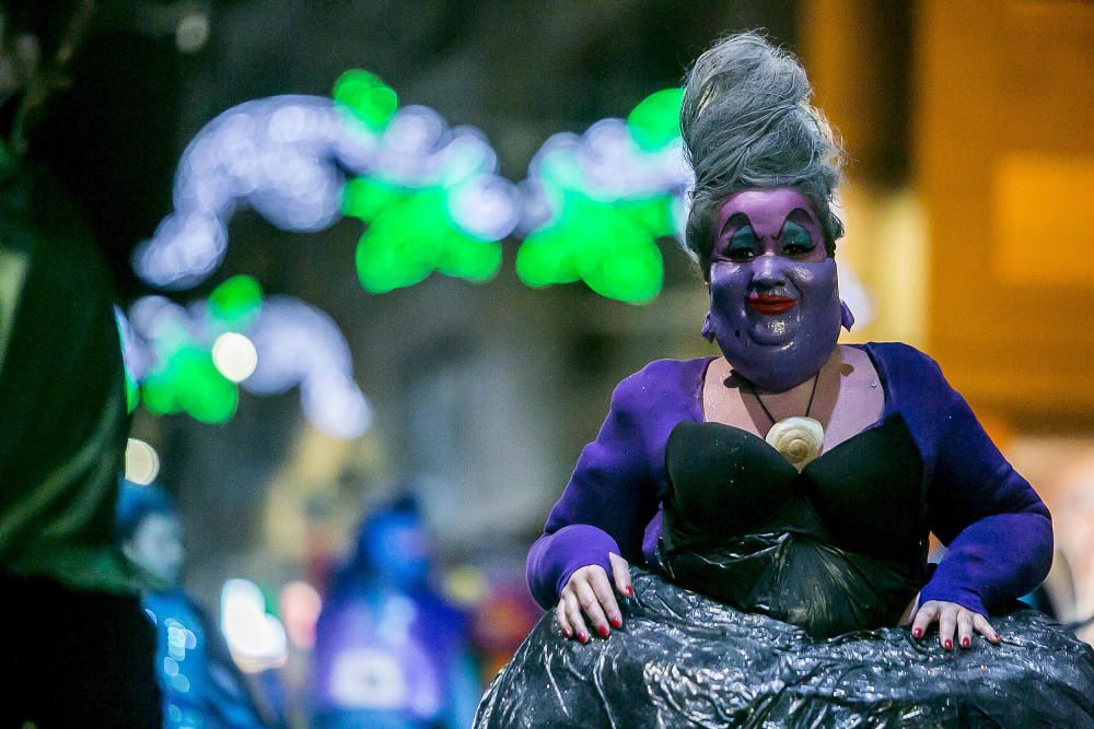 Búscate en las fotos del Carnaval en Benidorm