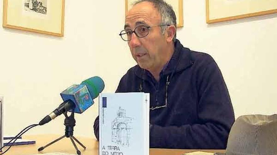 Vázquez Pintor presentou o libro no Museo Municipal de Lalín.