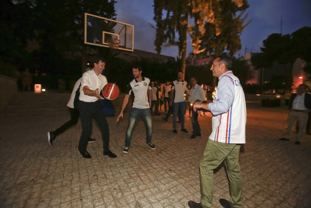 El presidente del club, Toni Gallego, considera prioritario volver a la élite del baloncesto español durante la puesta de largo del nuevo proyecto en el Palacio Provincial