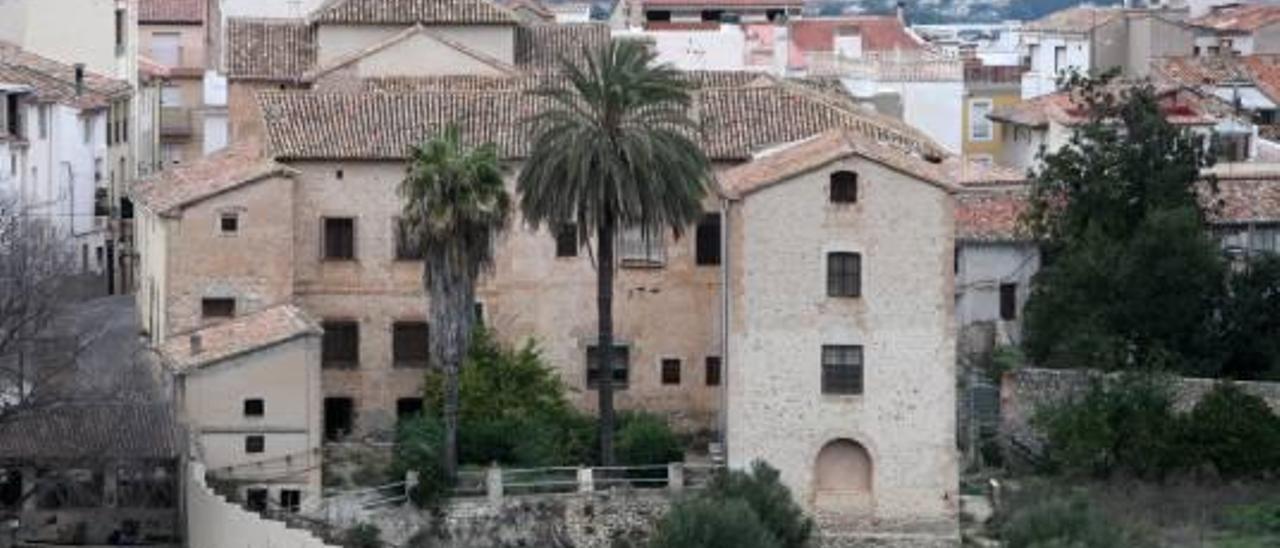 Vista del convento de San Jacinto de Agullent, ahora cerrado, en una imagen tomada ayer.