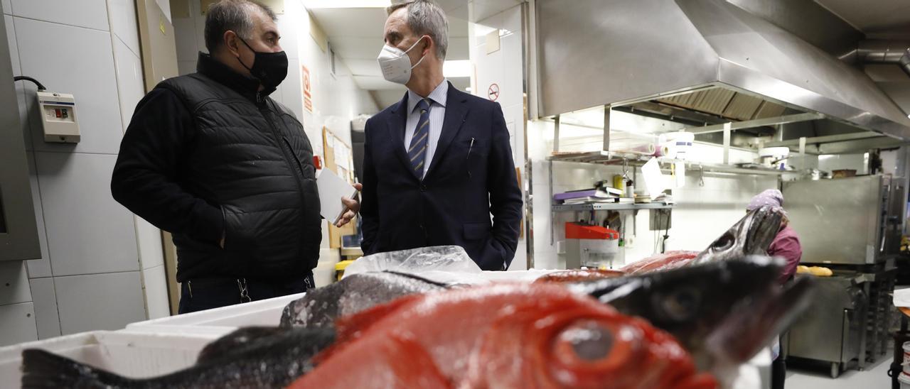 FOGONES KILÓMETRO CERO: El pescado fresco que triunfa en Del Arco