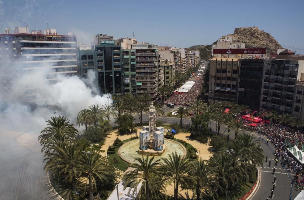 Hogueras 2018: Mascletá de las Hogueras de Alicante de 23 de junio.