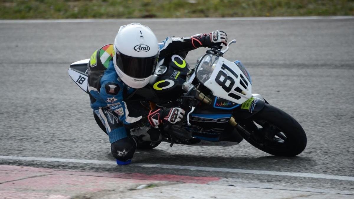 Pablo Olivares compitiendo en el Circuito Kottar, en Burgos, donde se coronó campeón.