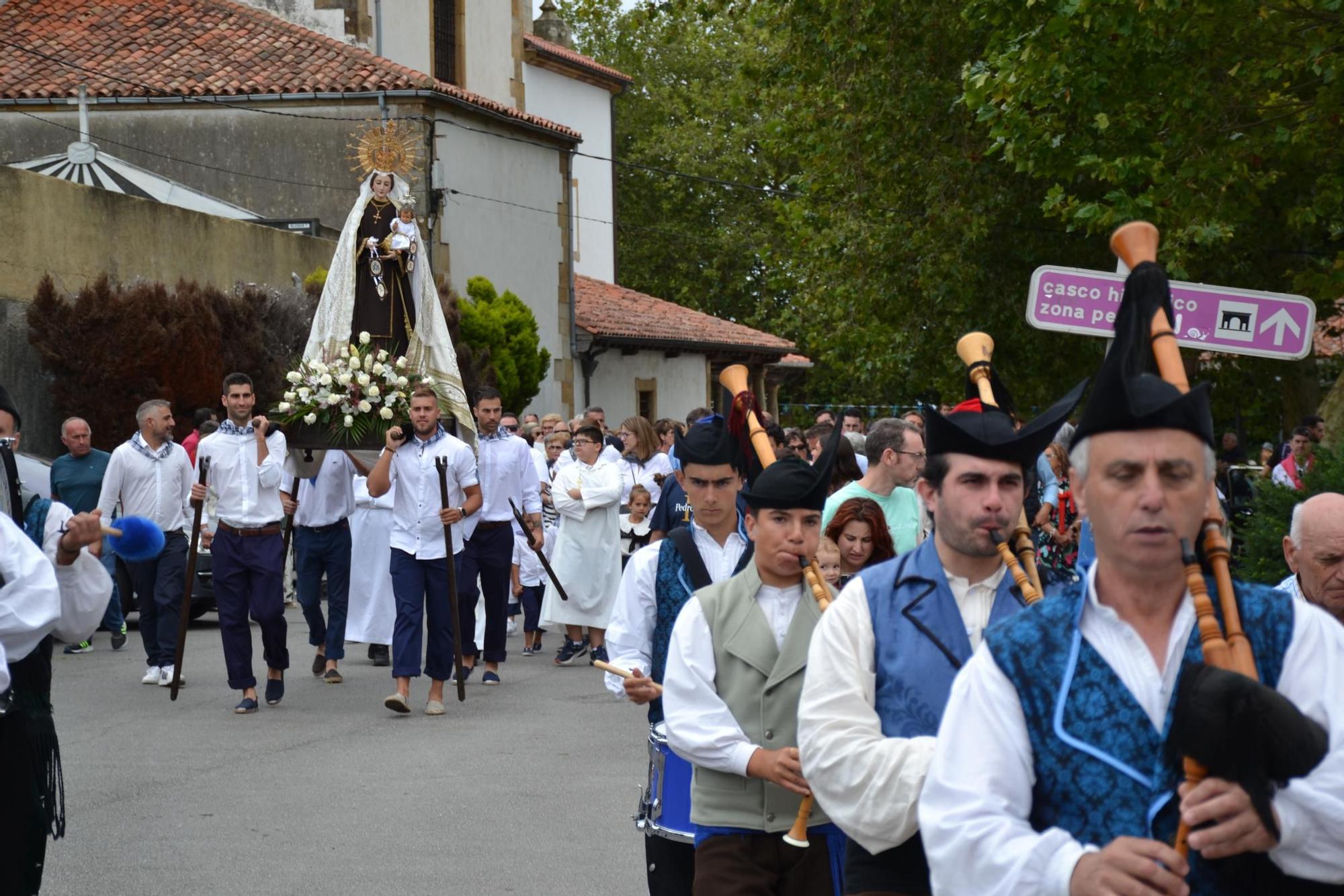 Lastres celebró la Virgen del Carmen