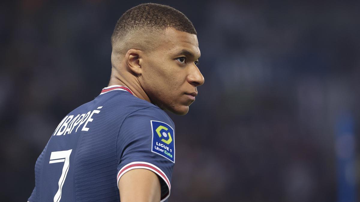 Mbappé, de la frustració al ridícul