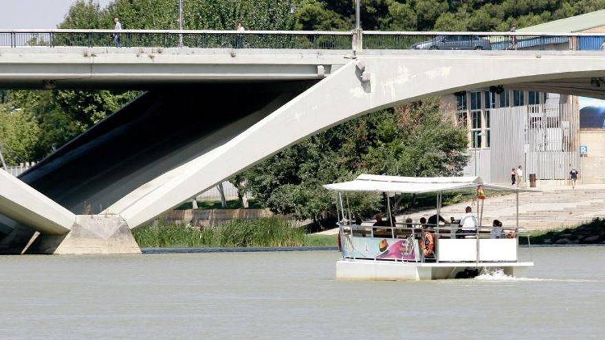 Los barcos del Ebro pierden 3.500 viajeros respecto al 2013 por el viento