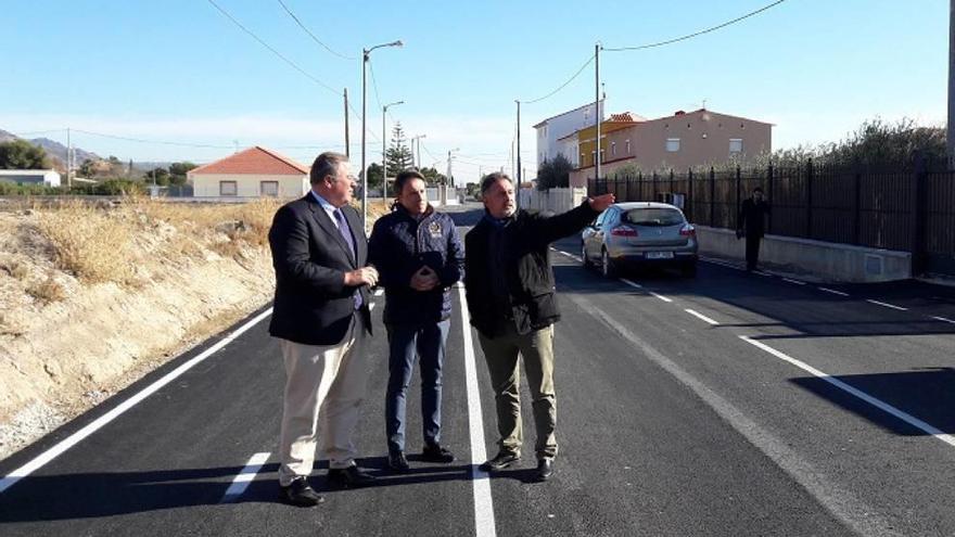 Bernabé y Jódar visitaron ayer las obras del Molino de la Sierra en Tercia.