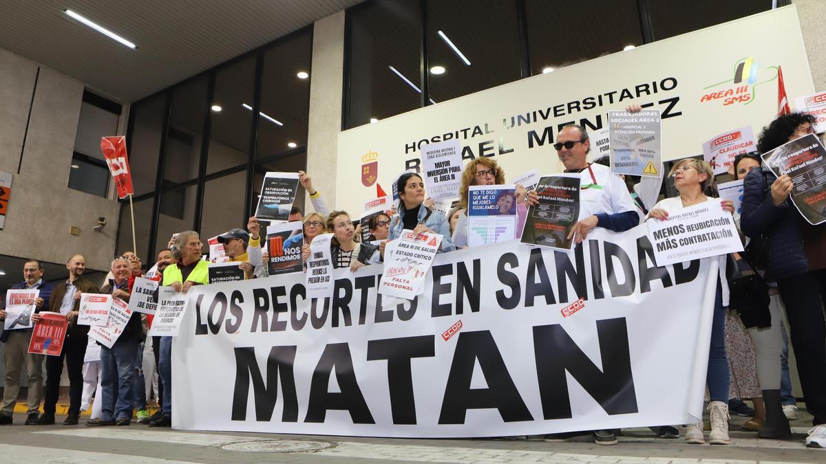 Los sanitarios del Rafael Méndez de Lorca no desfallecen en sus reclamaciones