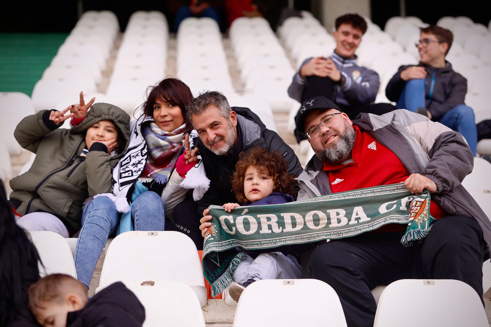El Córdoba entrena ante su afición en El Arcángel