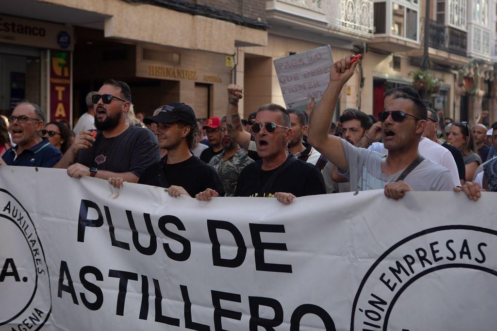 La protesta de las empresas auxiliares de Cartagena, en imágenes