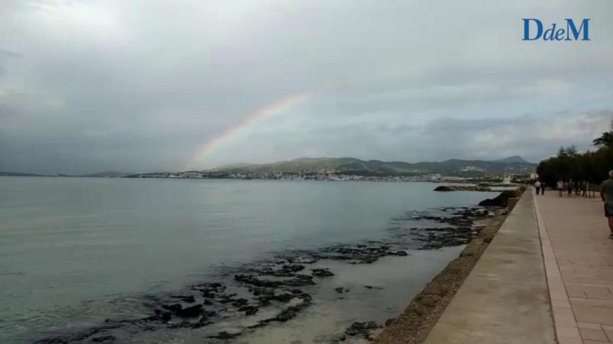 El arco iris brilla en Palma tras las lluvias