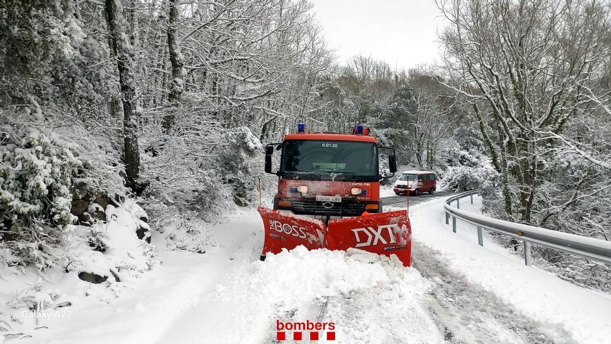 Cataluña, cubierta de blanco por la nieve