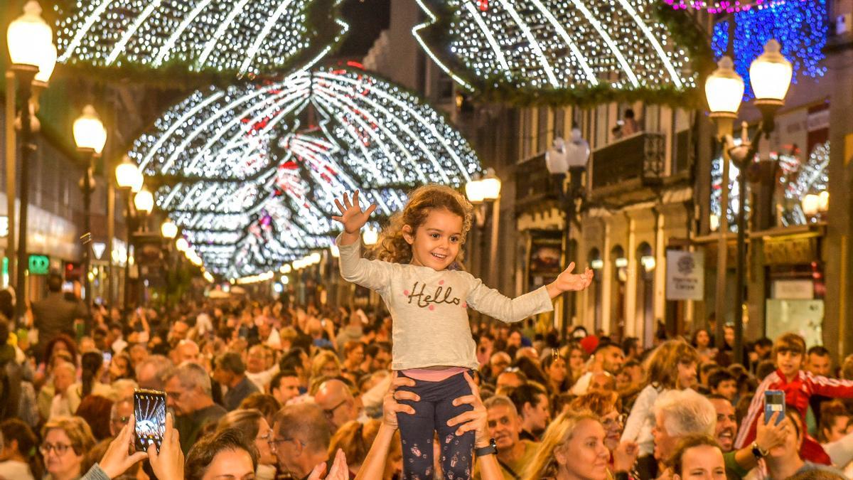 Encendido de las luces de Navidad en Triana