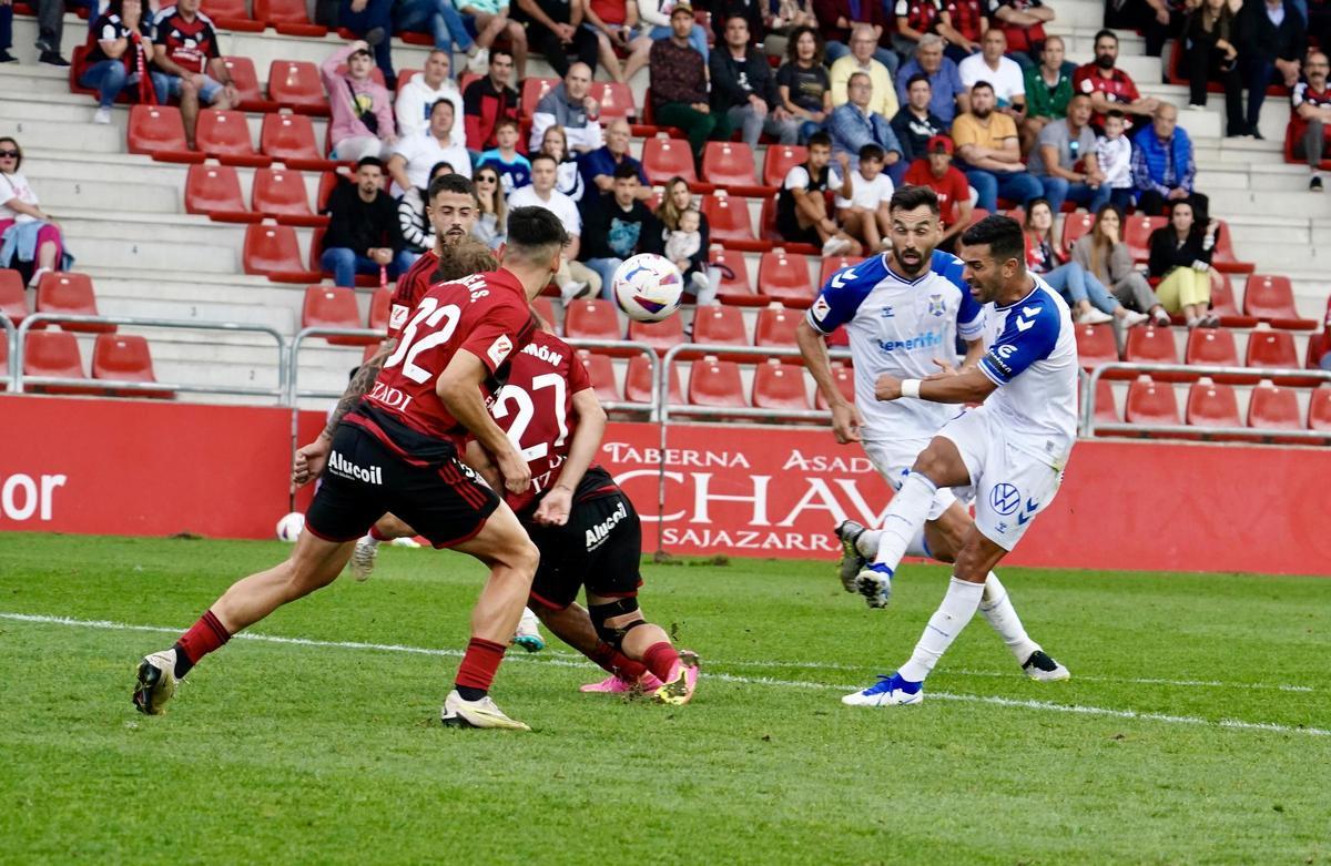 Gallego y Ángel en el Mirandés-Tenerife.