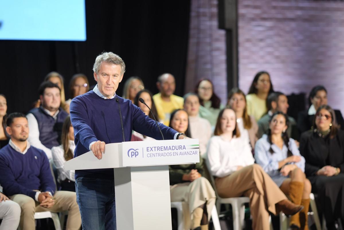 FOTOGALERÍA | El acto de Feijóo y Guardiola en Lobón, en imágenes