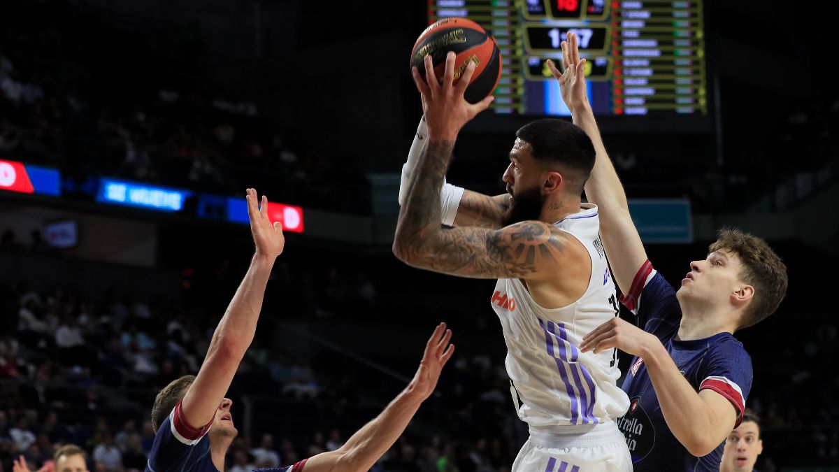 El Madrid consigue ante Obradoiro la primera victoria en casa de la temporada