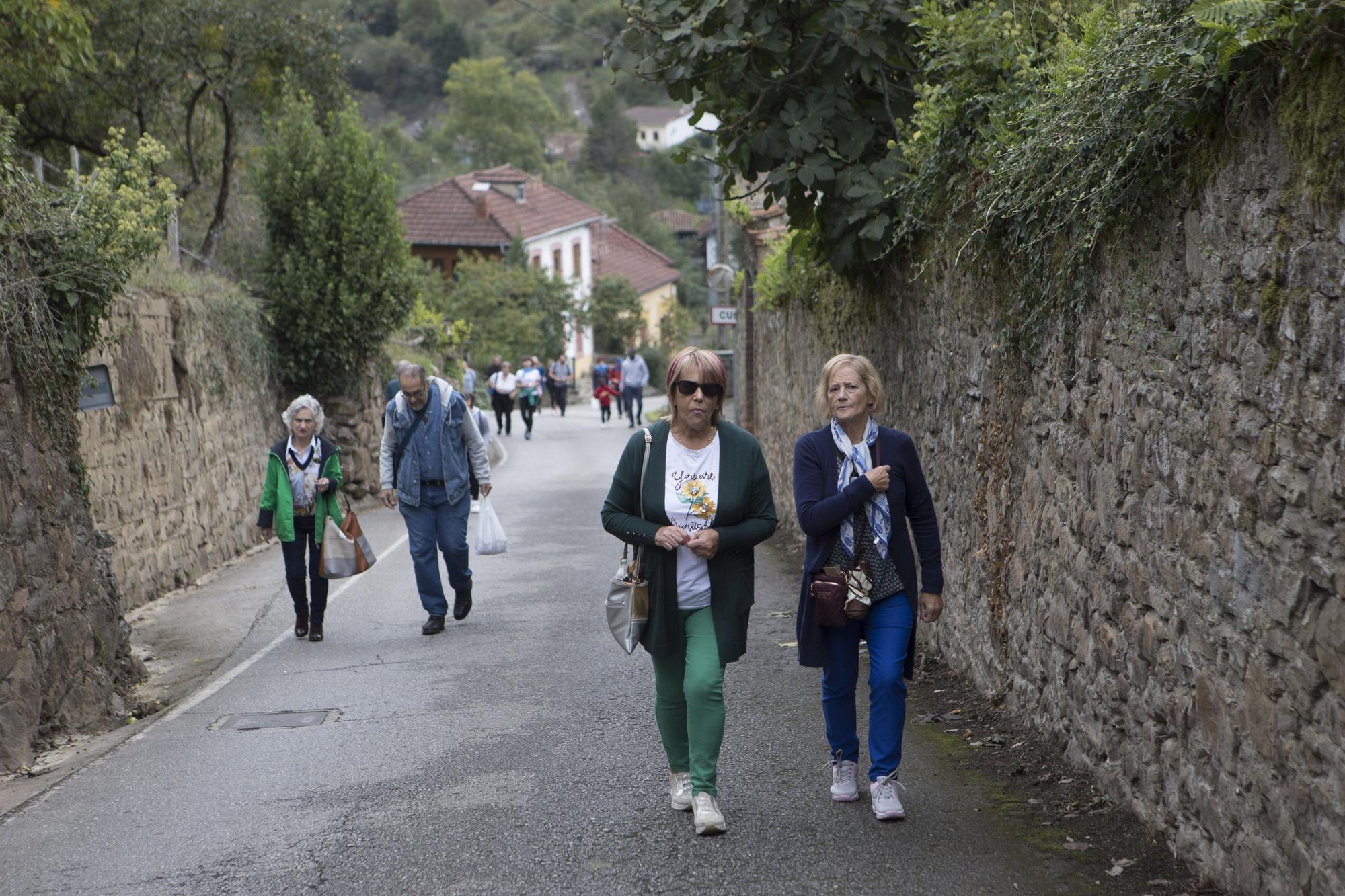 La romería de Los Mártires vuelve a Mieres