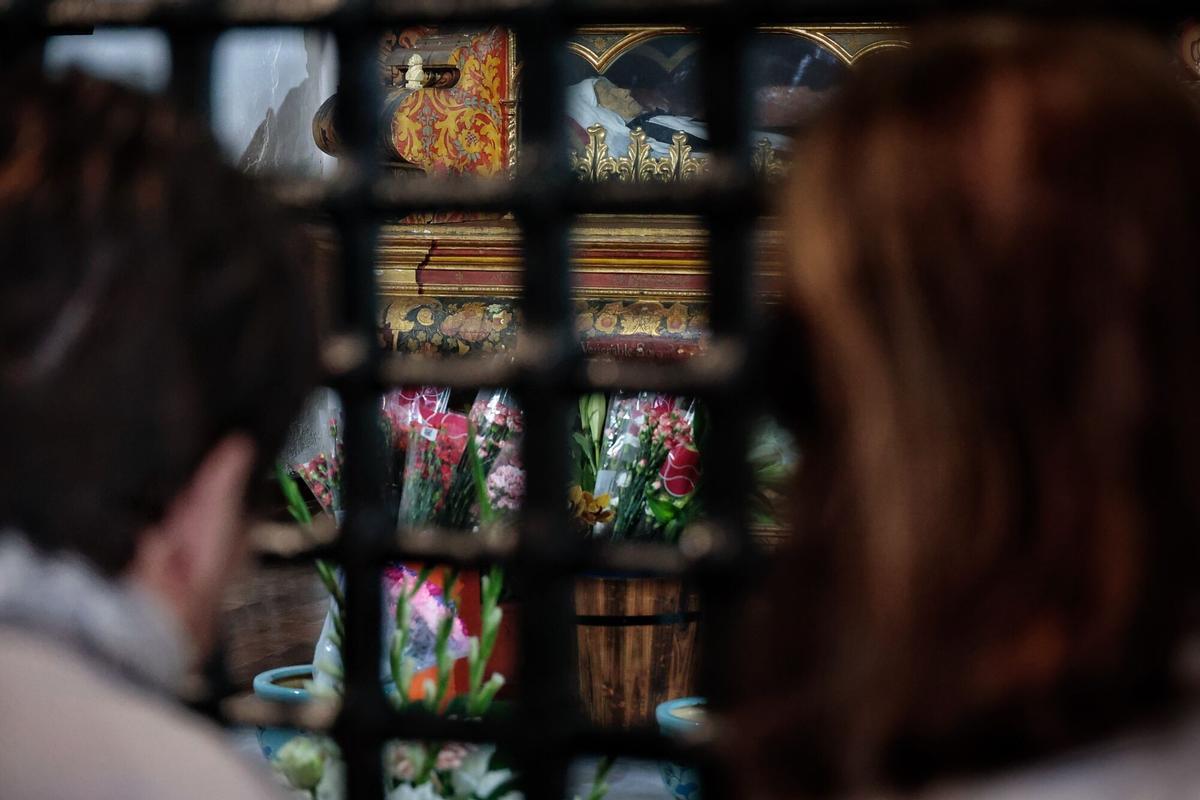 Colas para ver a 'La Siervita'