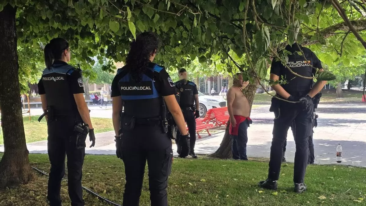 El exhibicionista ebrio de Vilagarcía salió de prisión hace una semana