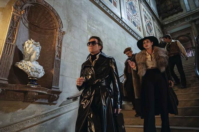 Ewan McGregor interpreta a Halston en la ficción