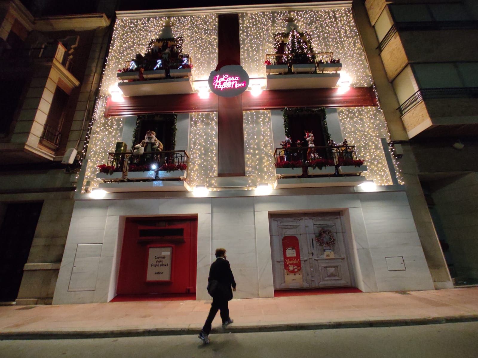 La decoración de la Casa de Papá Noel entra por los ojos.