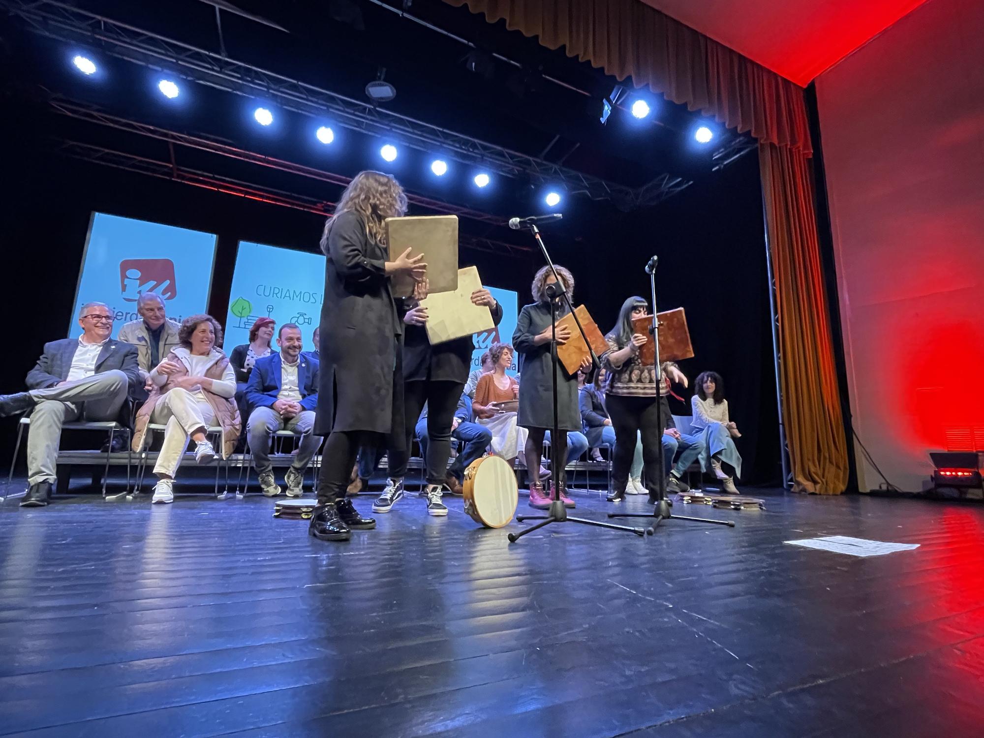 Presentación de la candidatura de Aníbal Vázquez, en el Auditorio Teodoro Cuesta de Mieres.