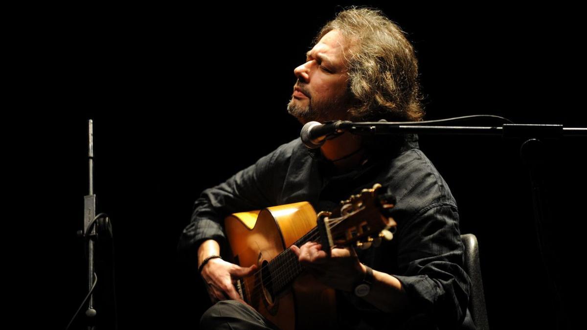 El músic Javier Gavara actua aquest dimats, 23 d’agost, a la Bàsílica de Castelló d’Empúries