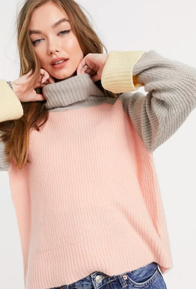 Jersey de cuello alto con diseño color block de Violet Romance