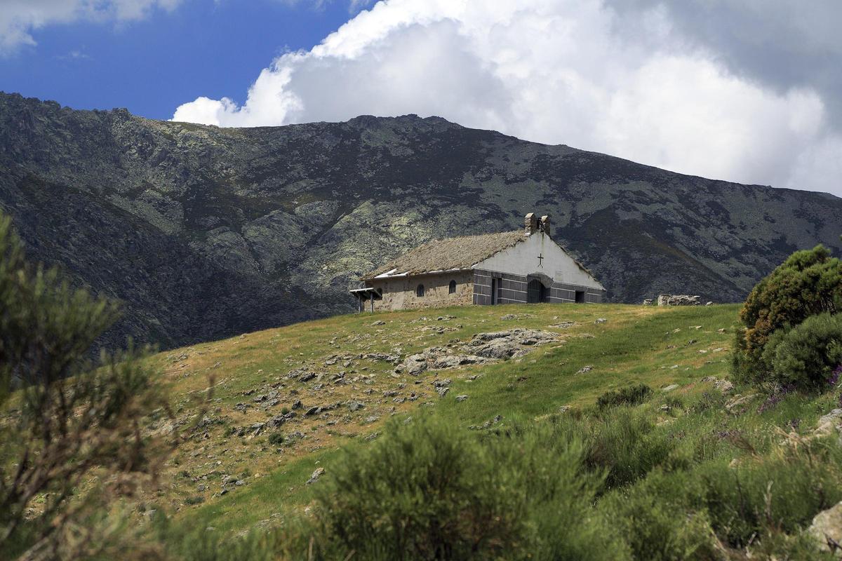 Ermita Refugio de Nuestra Señora de las Nieves, Guijo de Santa Bárbara