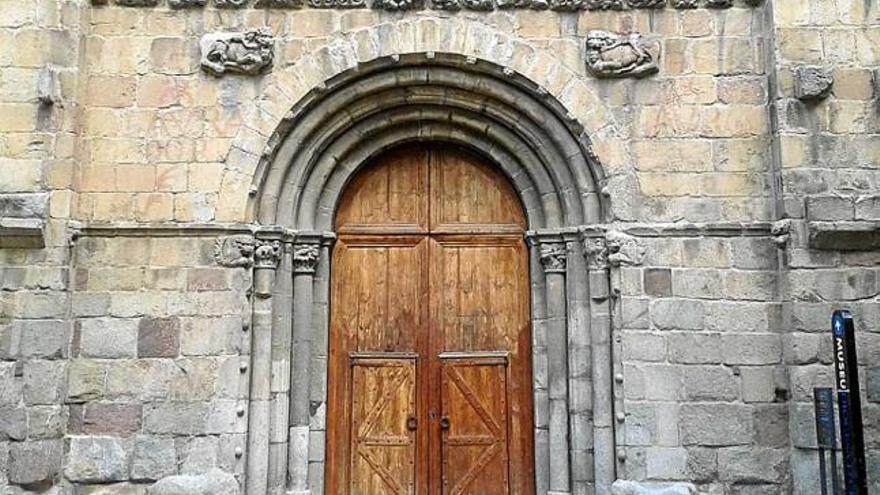 Entrada principal de la catedral de la Seu d&#039;Urgell