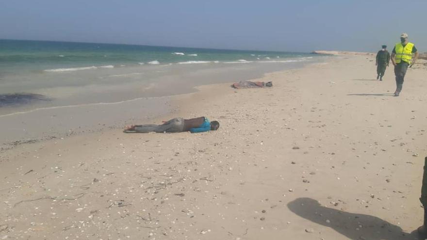 Dos cadáveres en las playas de Nuadibú tras el naufragio de una patera a principio de octubre