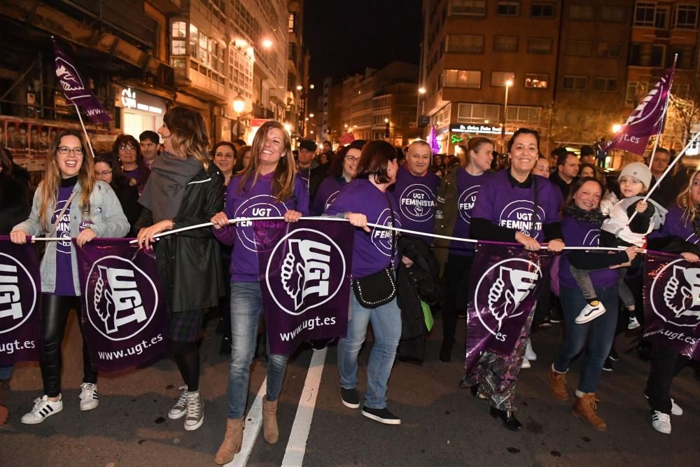 Unas 40.000 personas secundan la marcha feminista