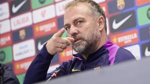 Flick nega la seva «tristesa» després del Barça-Alabès: «Soc feliç i estic fort»