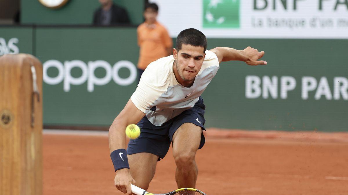 Carlos Alcaraz, durante el choque ante Albert Ramos