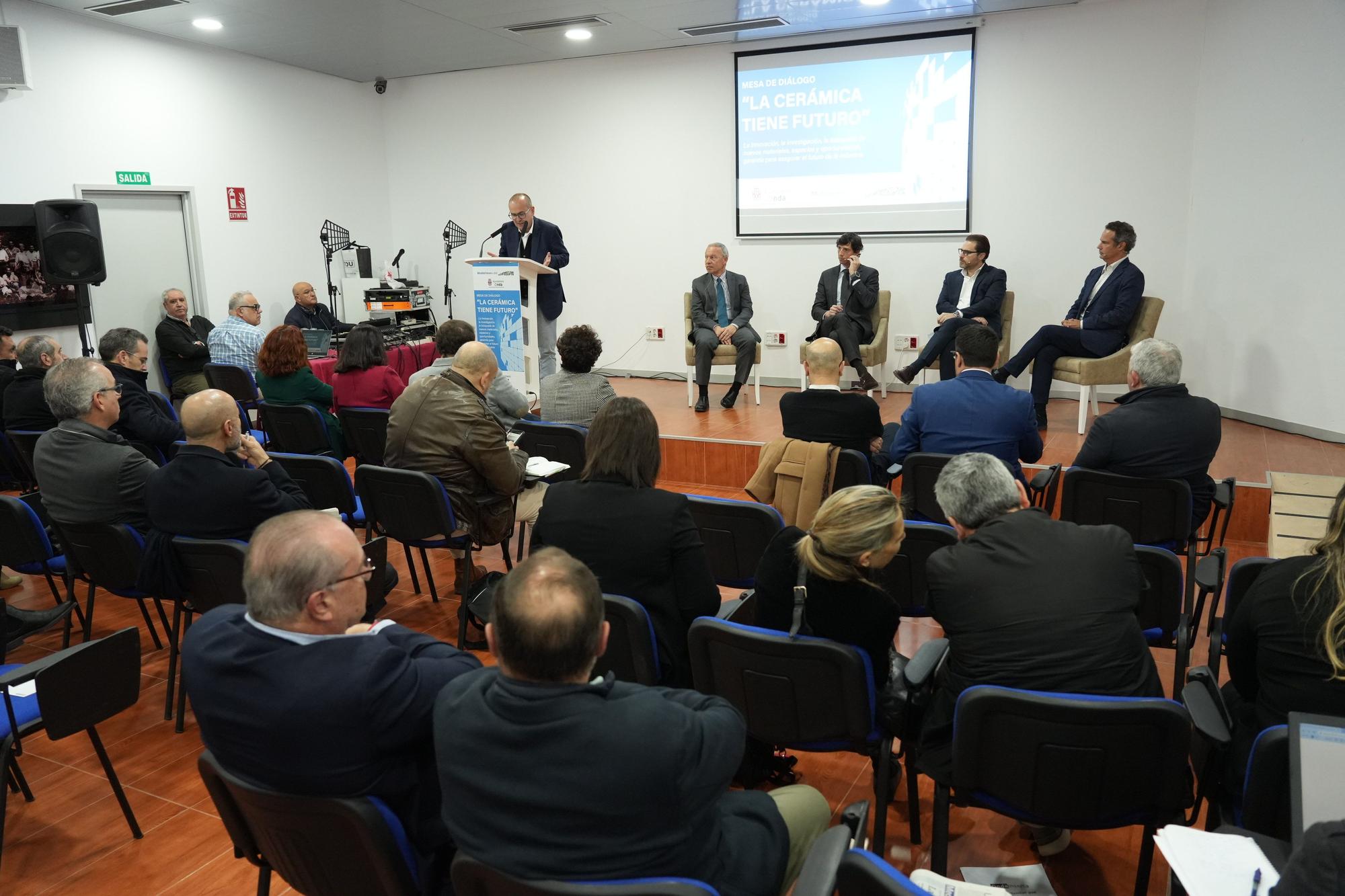 Jornada de debate en Onda sobre el futuro de la cerámica