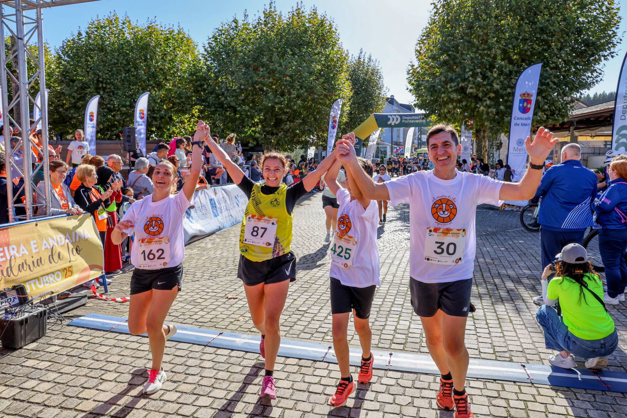 Andaina y carrera solidaria por niños como Leo Diz