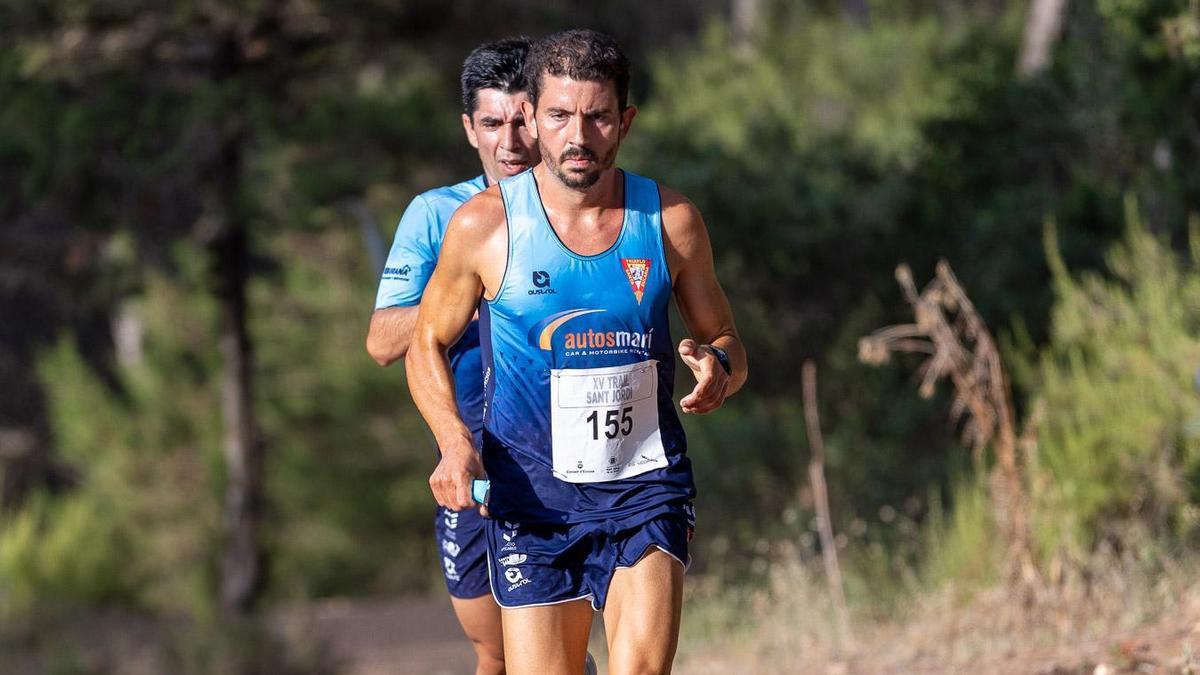 Dani Planells se impone en la decimoquinta edición del Trail de Sant Jordi.