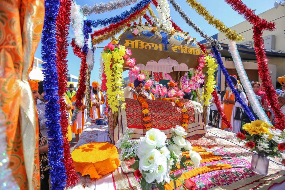 La comunidad Sikh celebra en Torrevieja su desfile