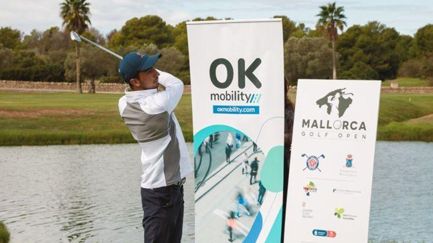 Presentación oficial del Mallorca Golf Open en el Golf Santa Ponça, junto con las instituciones y colaboradores del torneo.